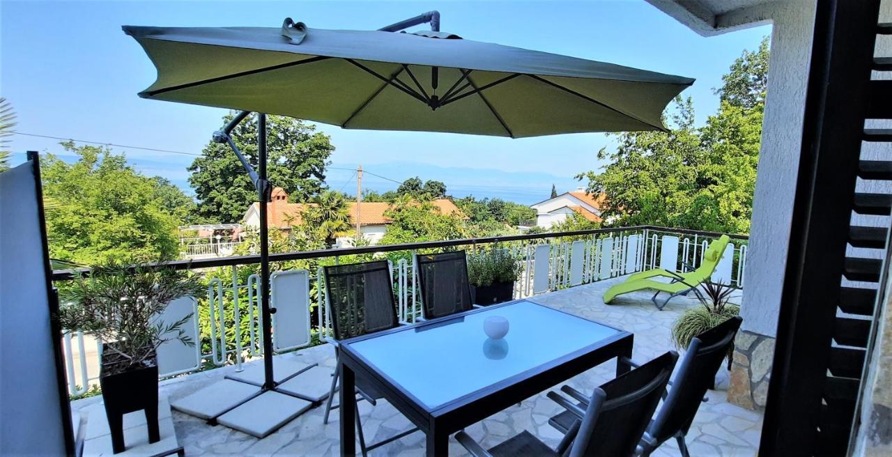 Apartments Martina นยีวีเซ ภายนอก รูปภาพ