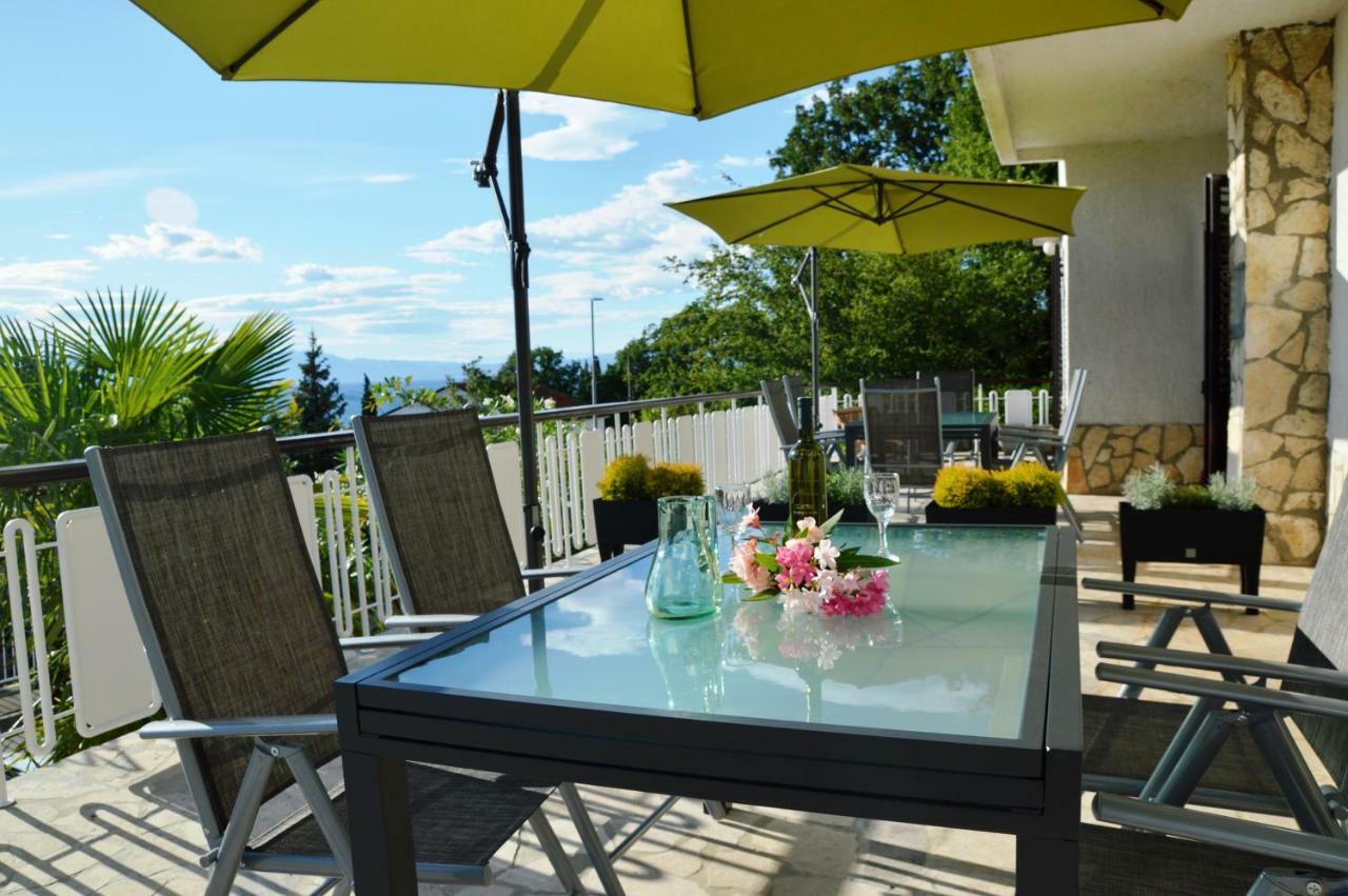 Apartments Martina นยีวีเซ ภายนอก รูปภาพ