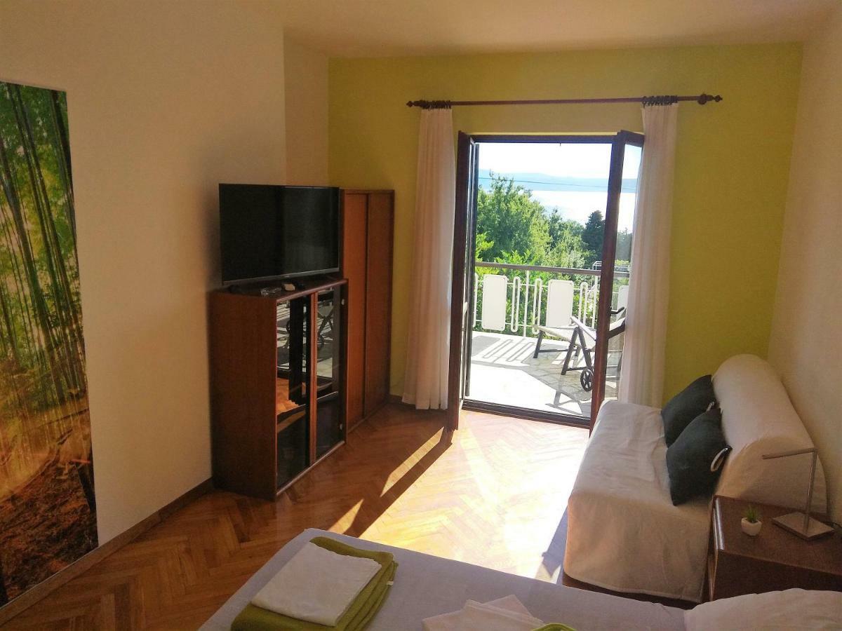 Apartments Martina นยีวีเซ ภายนอก รูปภาพ